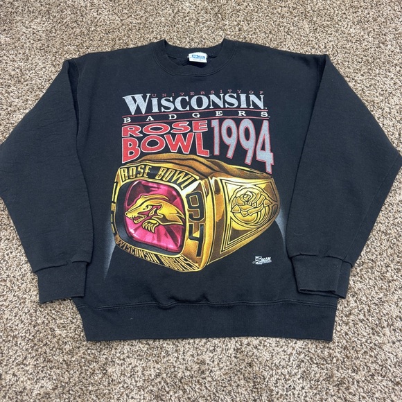 Vintage Wisconsin Badgers 1994 Rose Bowl Black Sweater - Picture 1 of 4